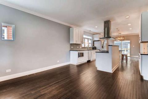 9638 S Winston Ave, Chicago, IL 60643 photo 7