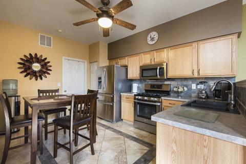 21521 Eich Dr, Crest Hill, IL 60403 photo 9