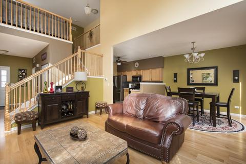 21521 Eich Dr, Crest Hill, IL 60403 photo 7
