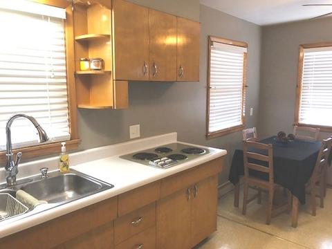 910 W 6th St, Dixon, IL 61021 photo 5