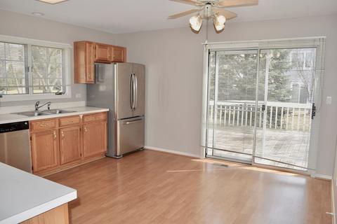 641 Dogleg Ln, Bartlett, IL 60103 photo 2