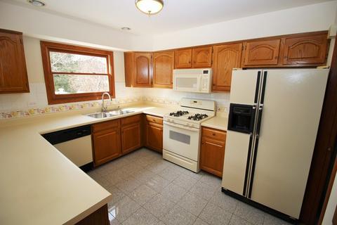 222 Hampton St, Cary, IL 60013 photo 8