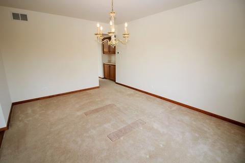 222 Hampton St, Cary, IL 60013 photo 5