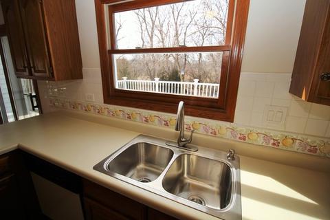 222 Hampton St, Cary, IL 60013 photo 9