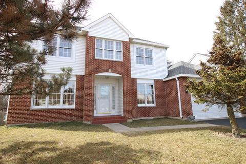 222 Hampton St, Cary, IL 60013 photo 1