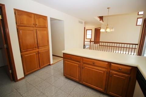 222 Hampton St, Cary, IL 60013 photo 10