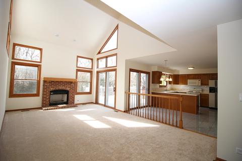 222 Hampton St, Cary, IL 60013 photo 6