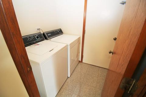222 Hampton St, Cary, IL 60013 photo 32