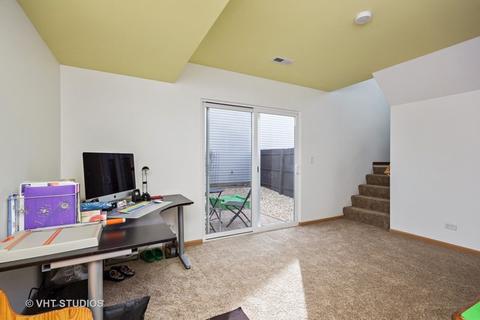 1694 Maple Park Ln, Aurora, IL 60504 photo 11