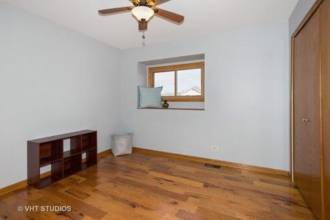 1618 Hinterlong Ln, Naperville, IL 60563 photo 8