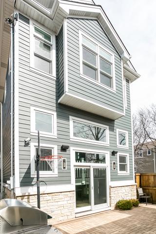 2101 W Belle Plaine Ave, Chicago, IL 60618 photo 45