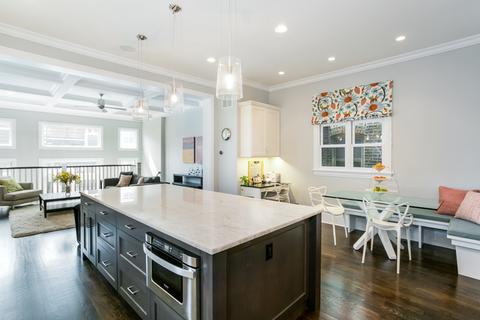 2101 W Belle Plaine Ave, Chicago, IL 60618 photo 12