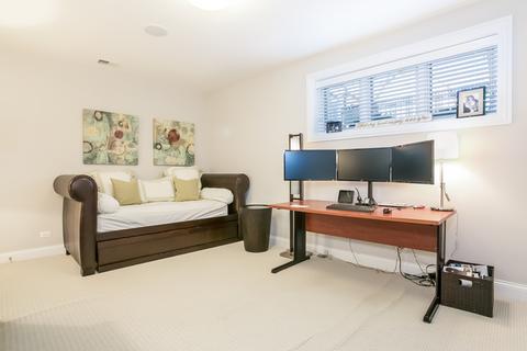2101 W Belle Plaine Ave, Chicago, IL 60618 photo 37
