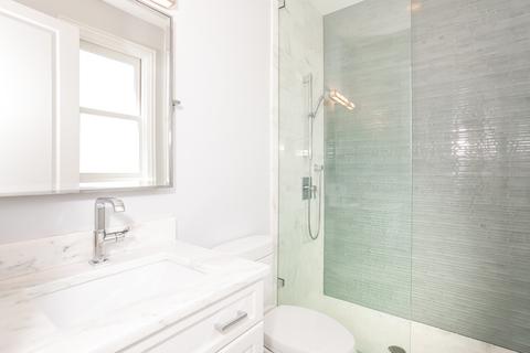 2101 W Belle Plaine Ave, Chicago, IL 60618 photo 26