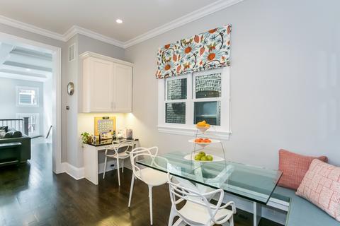 2101 W Belle Plaine Ave, Chicago, IL 60618 photo 13