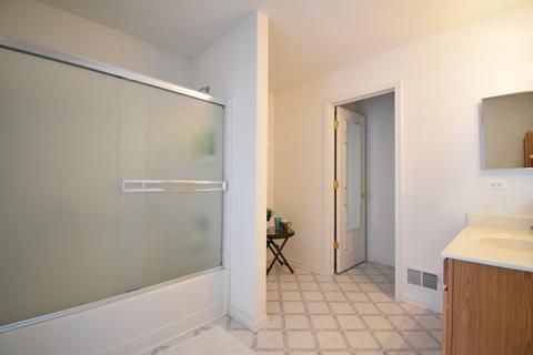 1705 Montclair Ct, Elgin, IL 60123 photo 20