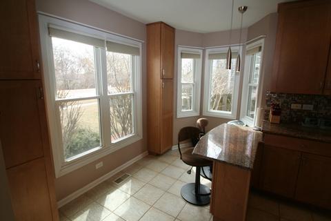 530 Denoyer Trl, Wheeling, IL 60090 photo 4