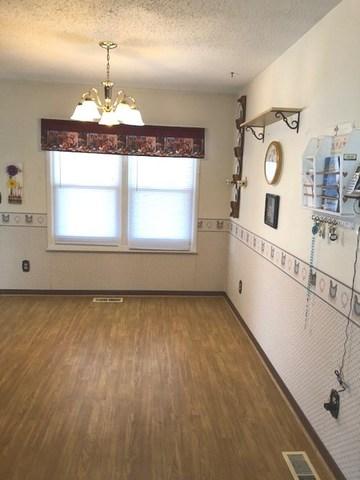 516 Devonshire St, Dixon, IL 61021 photo 8