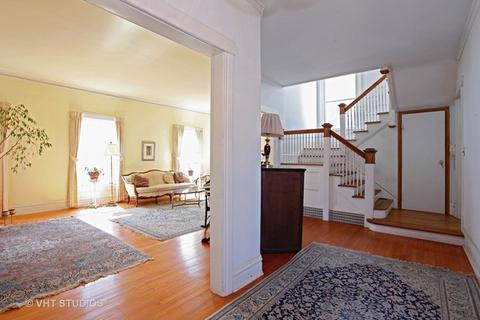 627 Library Pl, Evanston, IL 60201 photo 2