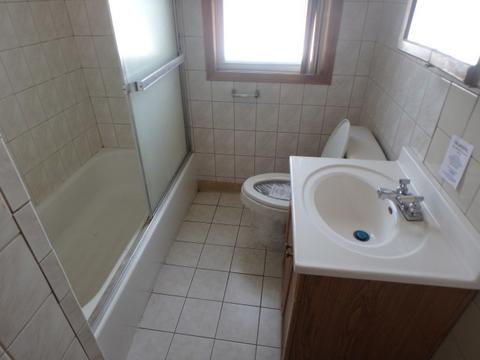 625 E 103rd Pl, Chicago, IL 60628 photo 9