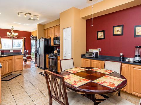 21541 Eich Dr, Crest Hill, IL 60403 photo 9