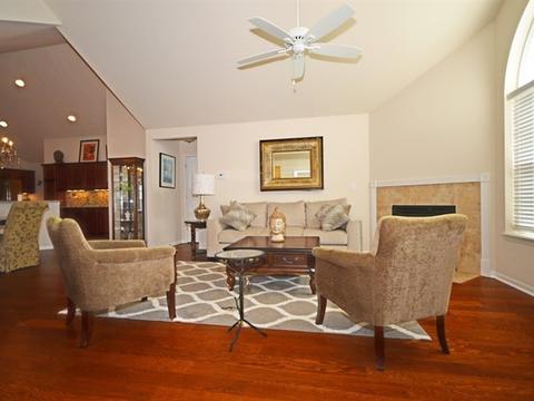 16623 S Fox Run Cir, Plainfield, IL 60586 photo 5