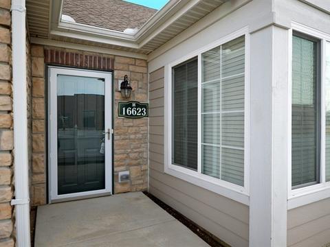 16623 S Fox Run Cir, Plainfield, IL 60586 photo 2