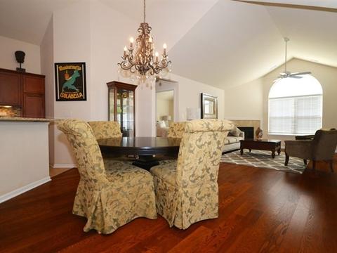 16623 S Fox Run Cir, Plainfield, IL 60586 photo 6