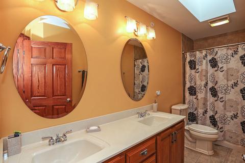 2015 Celtic Glen Dr, Mount Prospect, IL 60056 photo 27