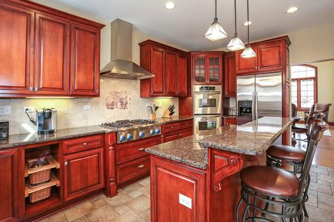 2015 Celtic Glen Dr, Mount Prospect, IL 60056 photo 8