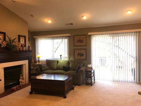 1408 Tulip Ct #B2, Wheeling, IL 60090 photo 5