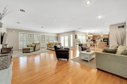 2 S567 White Birch Ln, Wheaton, IL 60189 photo 7