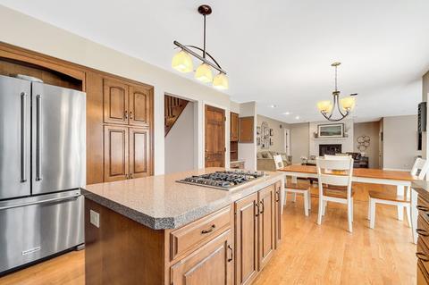 2 S567 White Birch Ln, Wheaton, IL 60189 photo 12