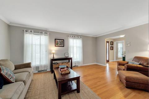 2 S567 White Birch Ln, Wheaton, IL 60189 photo 4