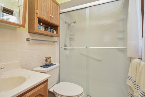 1505 Oakleaf Dr, Johnsburg, IL 60051 photo 8