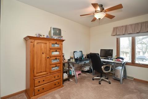 1505 Oakleaf Dr, Johnsburg, IL 60051 photo 9