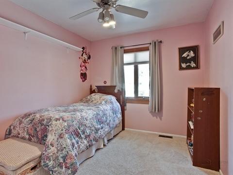 1057 Kenilworth Dr, Wheeling, IL 60090 photo 15