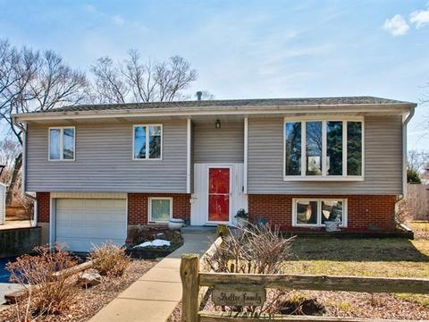 1057 Kenilworth Dr, Wheeling, IL 60090 photo 1
