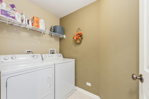 142 Bennett Dr, Carol Stream, IL 60188 photo 12