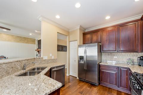142 Bennett Dr, Carol Stream, IL 60188 photo 8