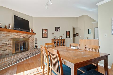 1210 Appleton Ln, Geneva, IL 60134 photo 11