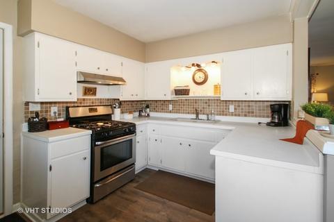 703 E Mckinley St, Harvard, IL 60033 photo 3