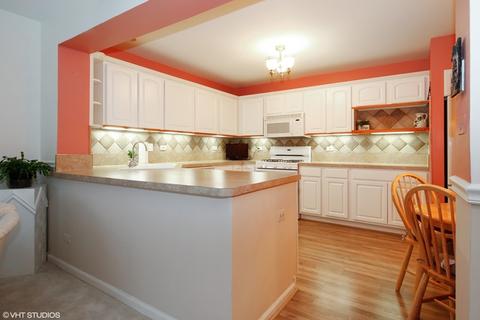 3136 Reflection Dr, Naperville, IL 60564 photo 4