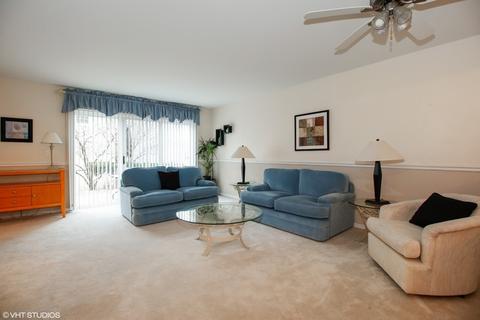 3136 Reflection Dr, Naperville, IL 60564 photo 2