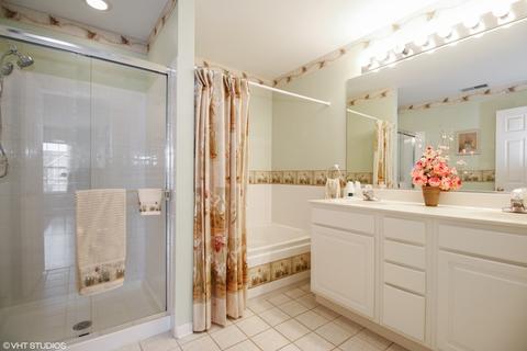3136 Reflection Dr, Naperville, IL 60564 photo 8