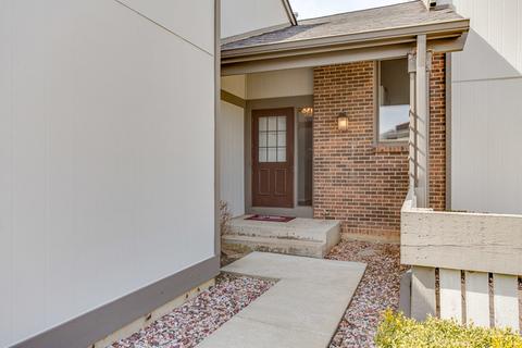 2531 Honeysuckle Ln, Rolling Meadows, IL 60008 photo 4