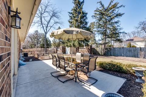 1546 Huntleigh Dr, Wheaton, IL 60189 photo 21