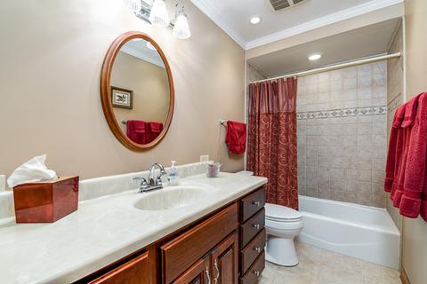 1546 Huntleigh Dr, Wheaton, IL 60189 photo 18