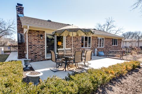 1546 Huntleigh Dr, Wheaton, IL 60189 photo 20