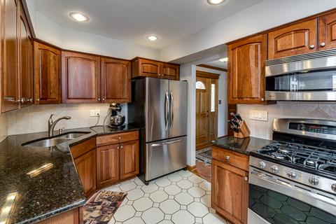 1546 Huntleigh Dr, Wheaton, IL 60189 photo 10